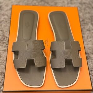 Hermes oran sandal
